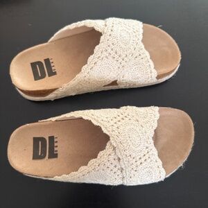 Sandal